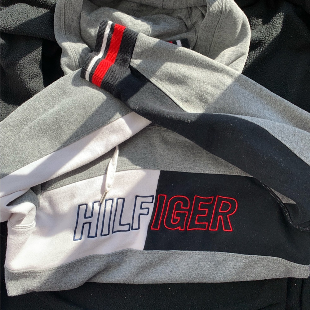 Size large women’s Hilfiger Hoodie